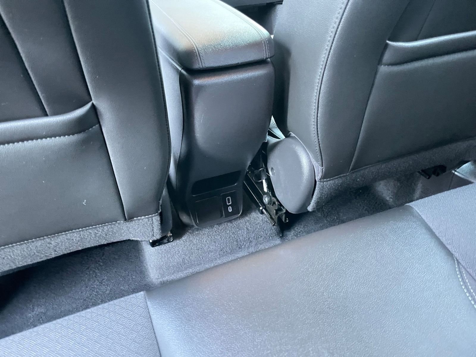 Used 2025 Buick Encore GX Preferred image 23