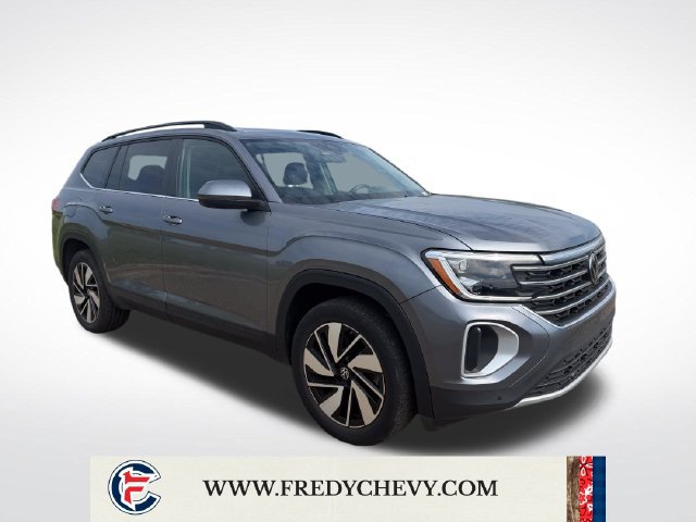 Used 2024 Volkswagen Atlas SE AWD/4WD image 3