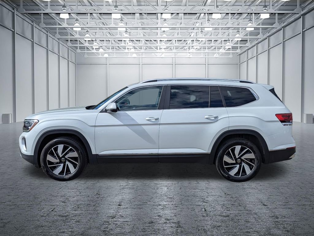 Used 2025 Volkswagen Atlas SEL AWD/4WD image 2