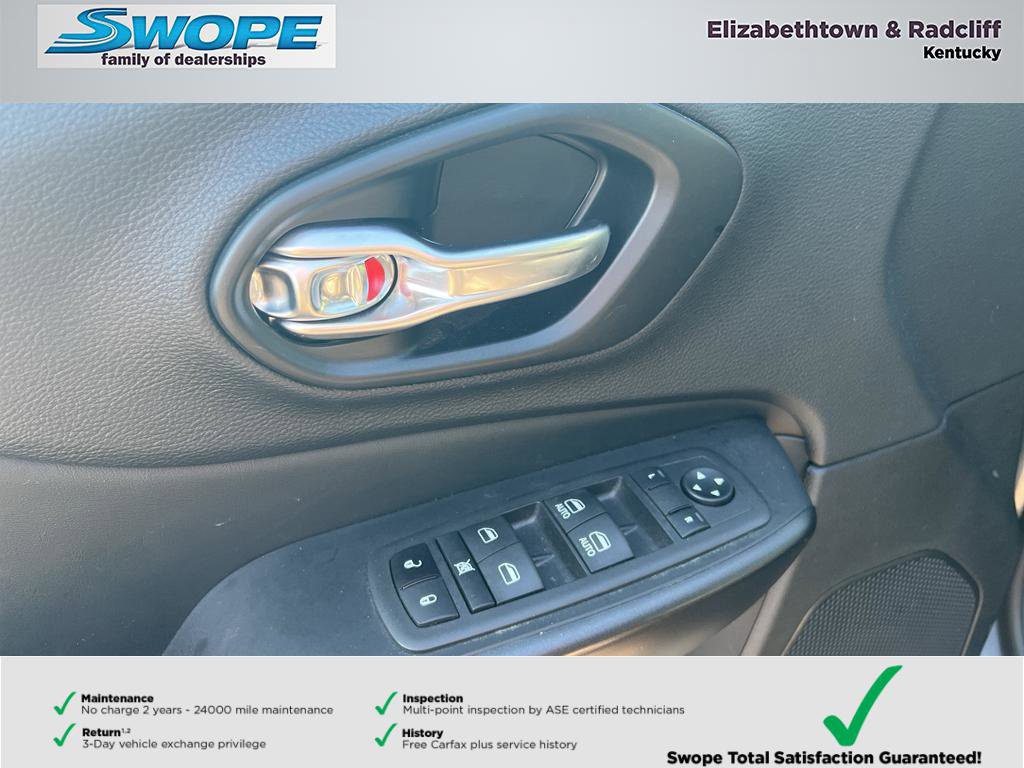 Certified 2022 Jeep Cherokee Trailhawk w/ Technology Group B AWD/4WD image 12