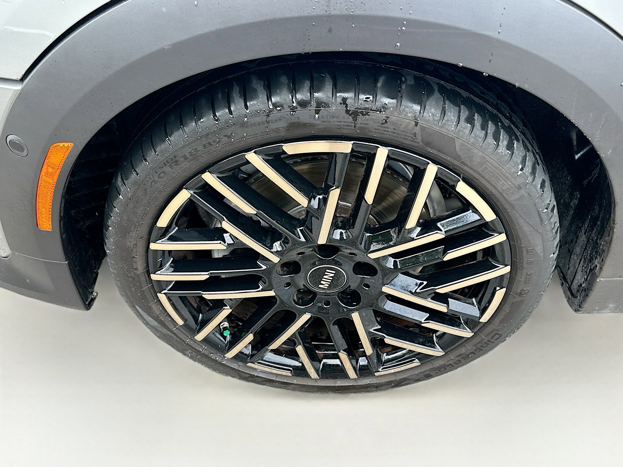 Certified 2025 MINI Cooper 2-Door Hardtop image 32