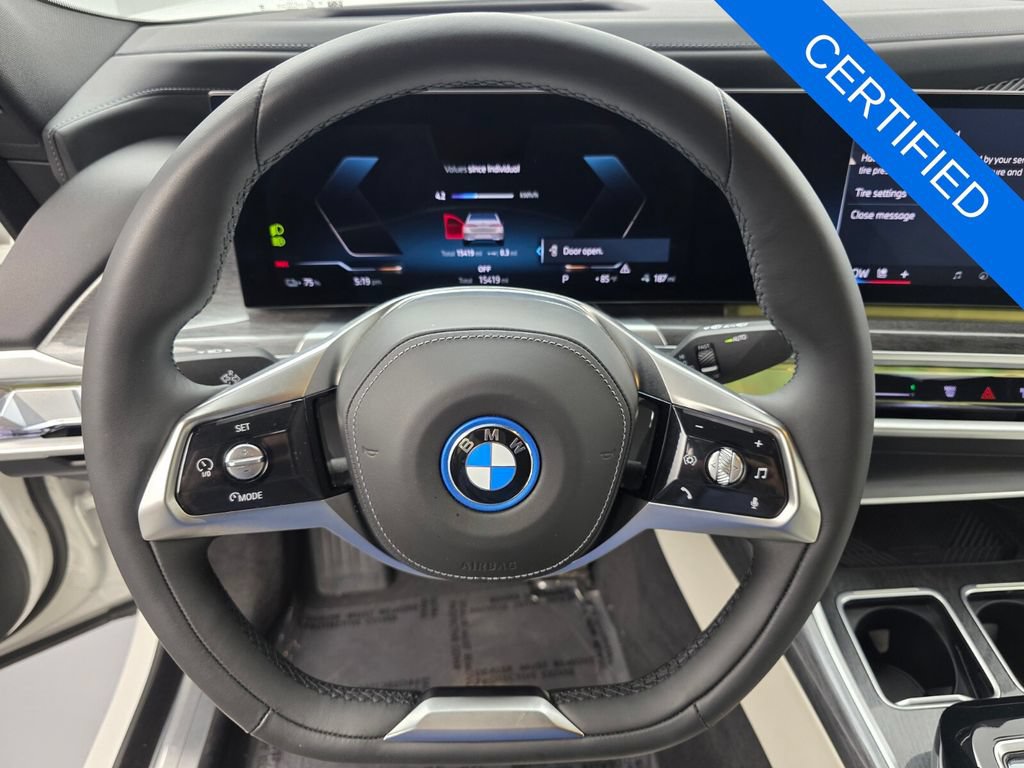 Certified 2023 BMW i7 xDrive60 AWD/4WD image 19