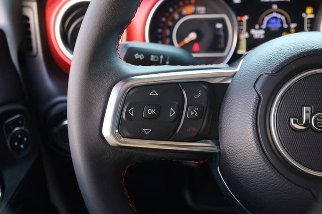 Used 2023 Jeep Wrangler Unlimited Rubicon AWD/4WD image 14