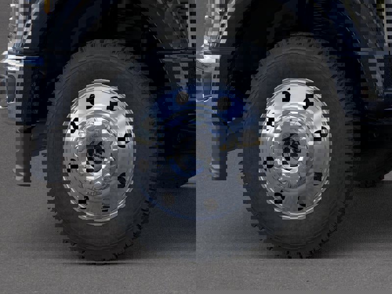 New 2026 Ford F450 XLT w/ XLT Premium Package image 19