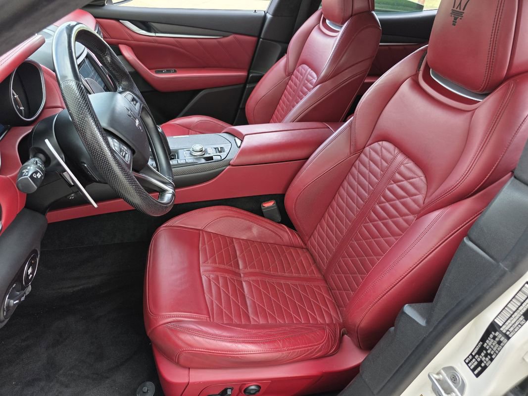 Used 2019 Maserati Levante GTS image 11