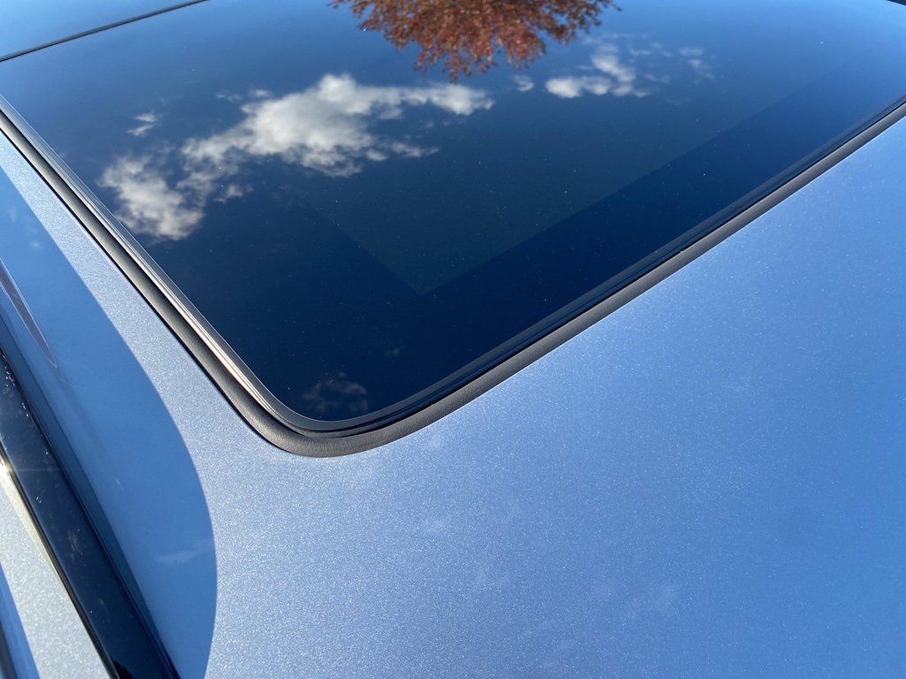 Certified 2024 Cadillac XT4 Sport image 9