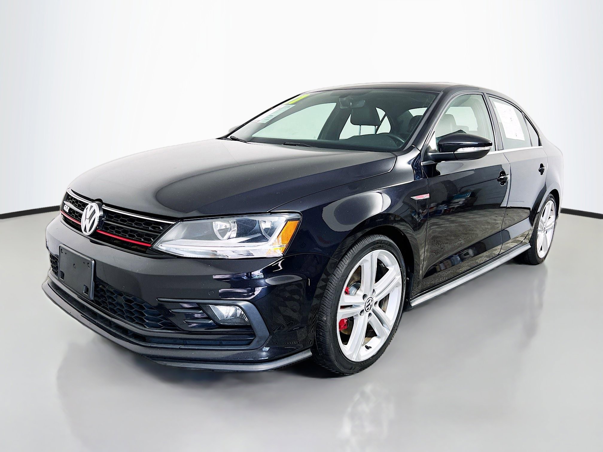 Used 2017 Volkswagen Jetta GLI FWD image 10