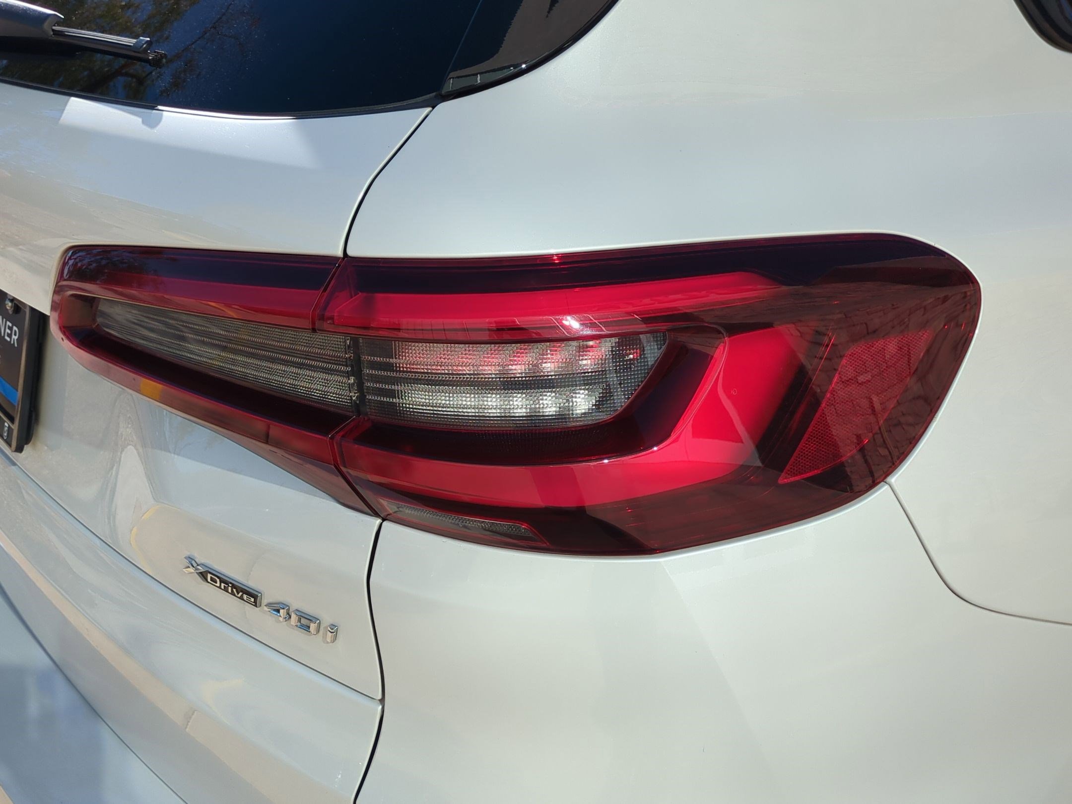 Used 2023 BMW X5 xDrive40i w/ M Sport Package image 11