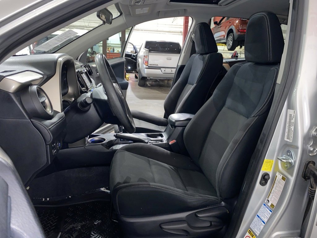 Used 2015 Toyota RAV4 XLE image 10