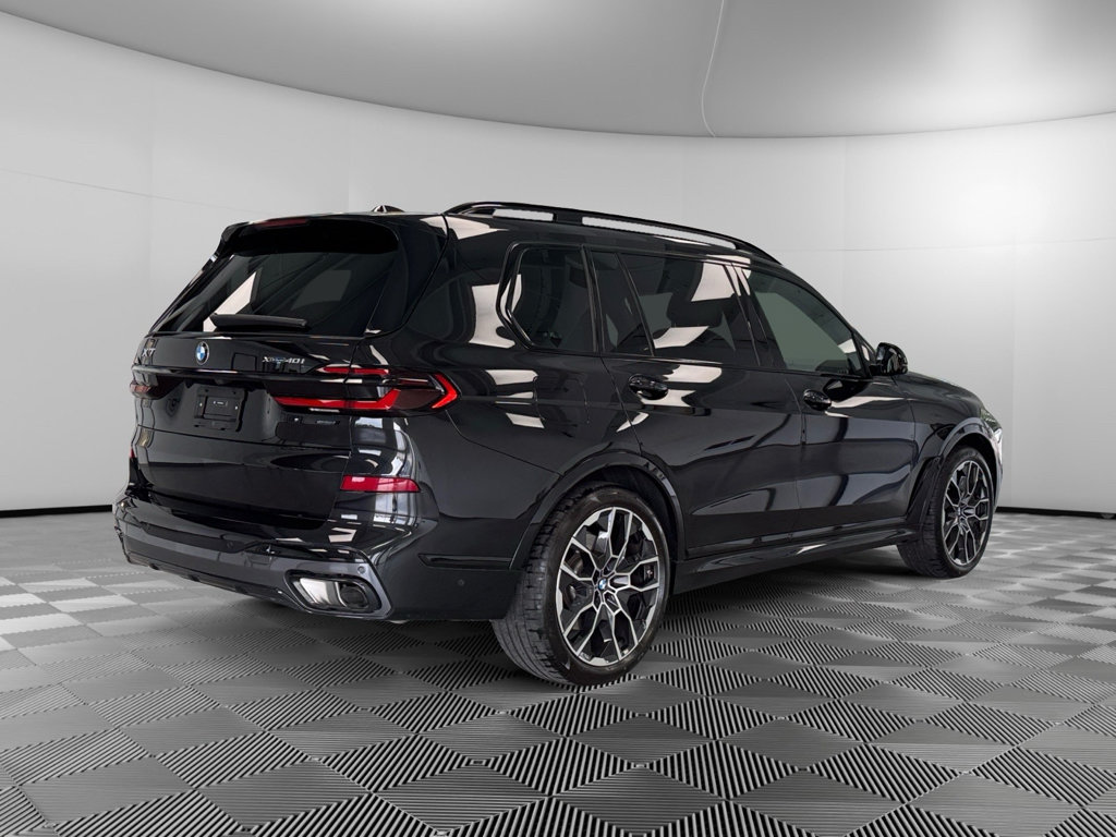Used 2026 BMW X7 xDrive40i AWD/4WD image 8