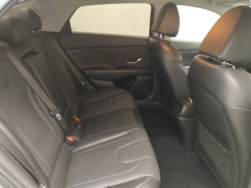 Used 2021 Hyundai Elantra Limited FWD image 19
