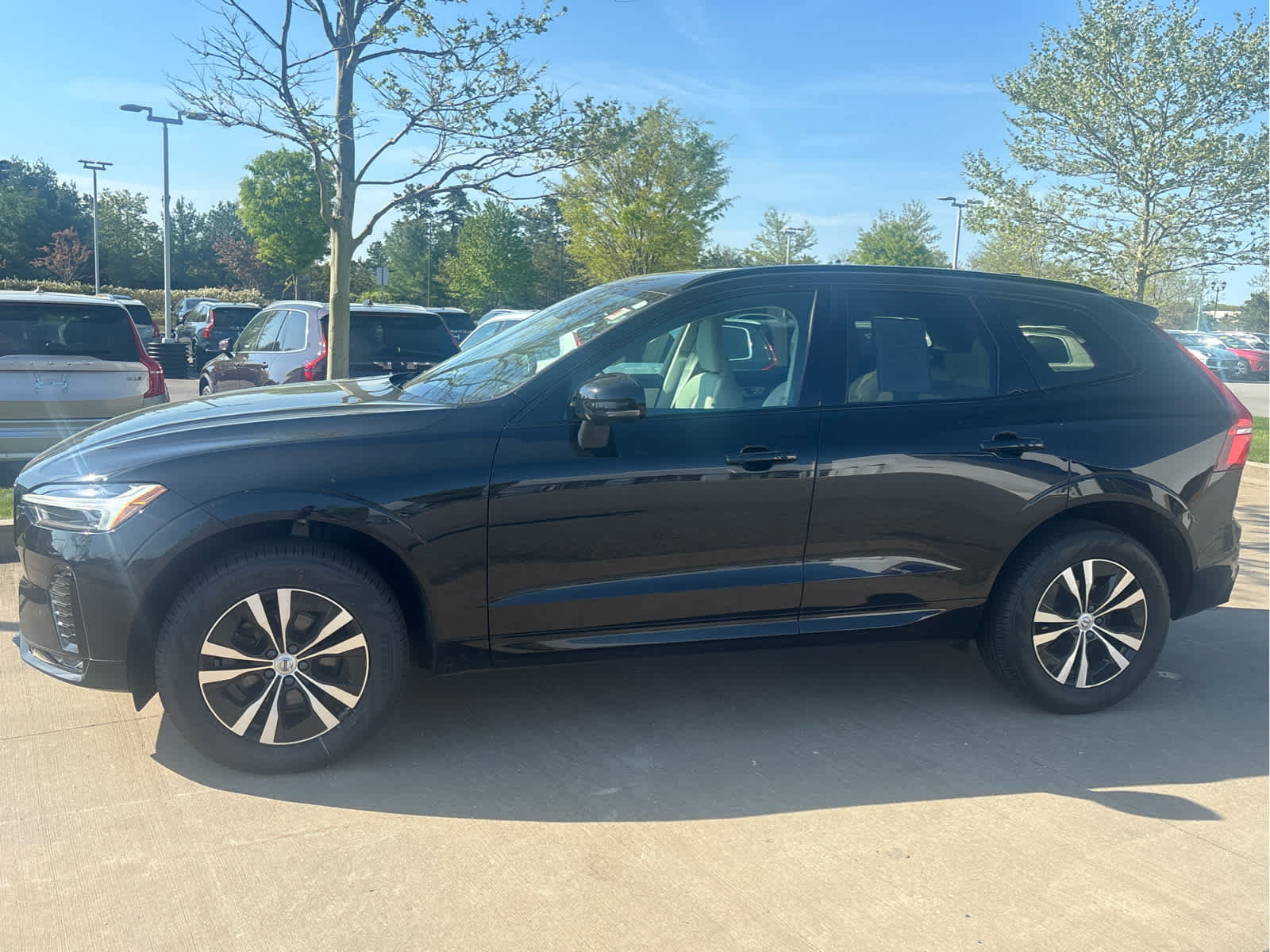 Used 2024 Volvo XC60 B5 Core w/ Climate Package AWD/4WD image 42