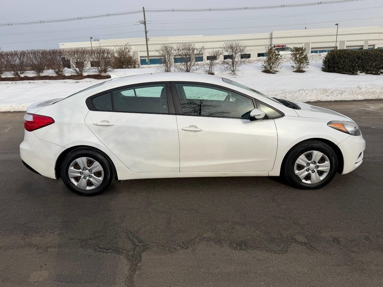 Used 2015 Kia Forte LX w/ Popular Package image 3