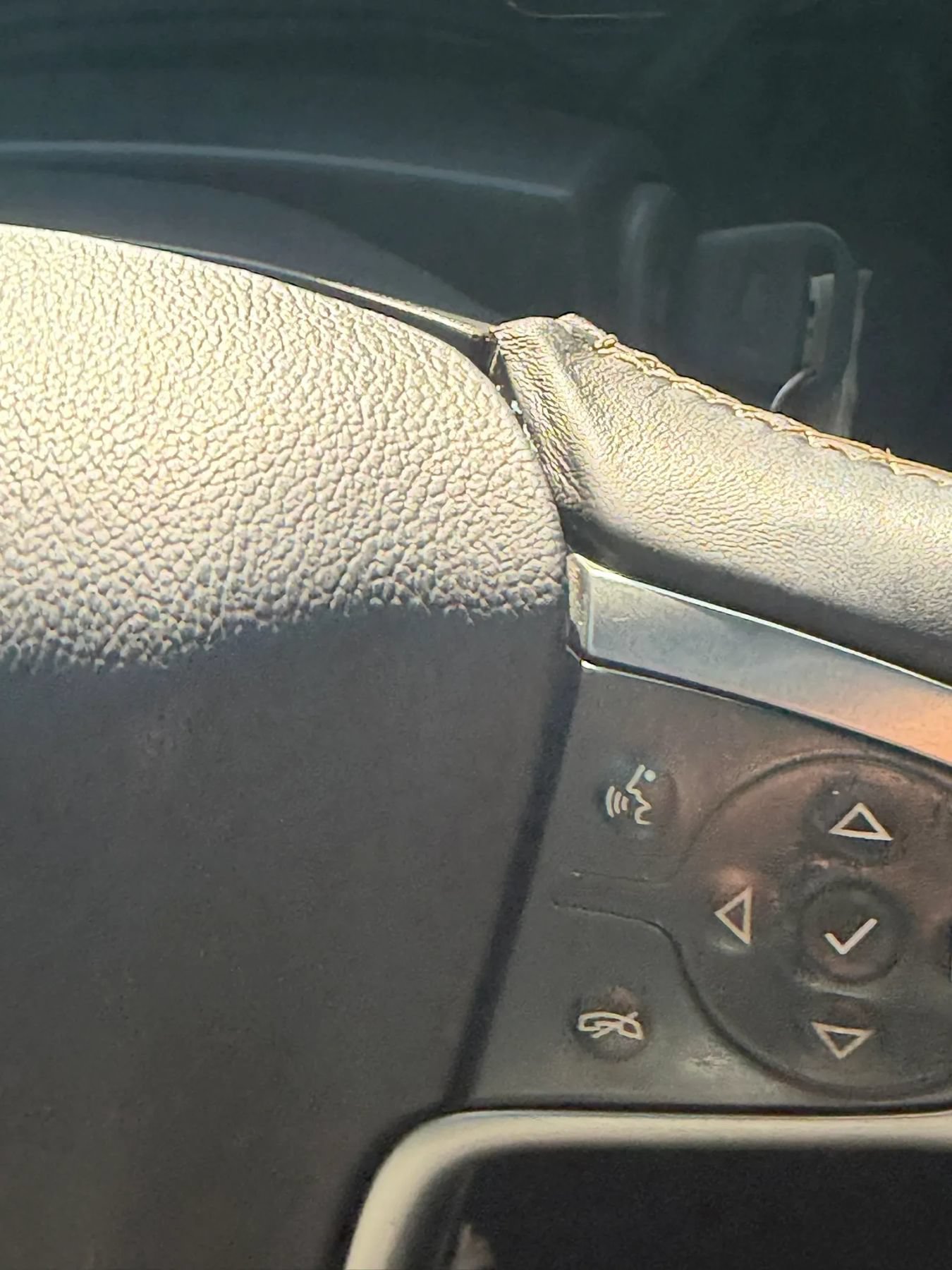 Used 2015 Chevrolet Tahoe LT RWD image 16