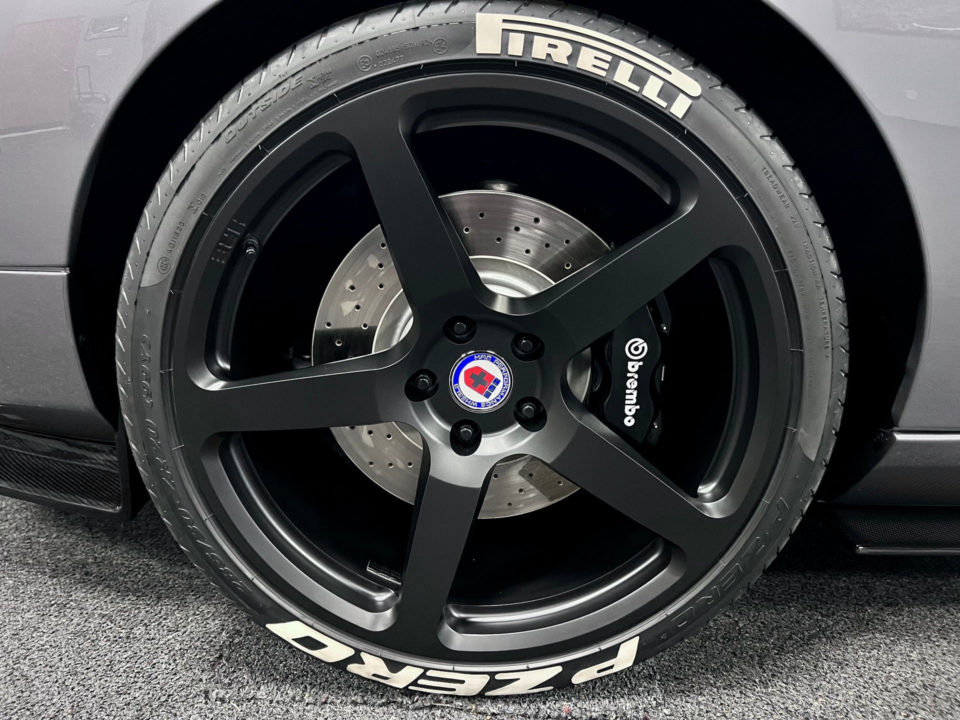 Used 2006 Ford GT RWD image 21