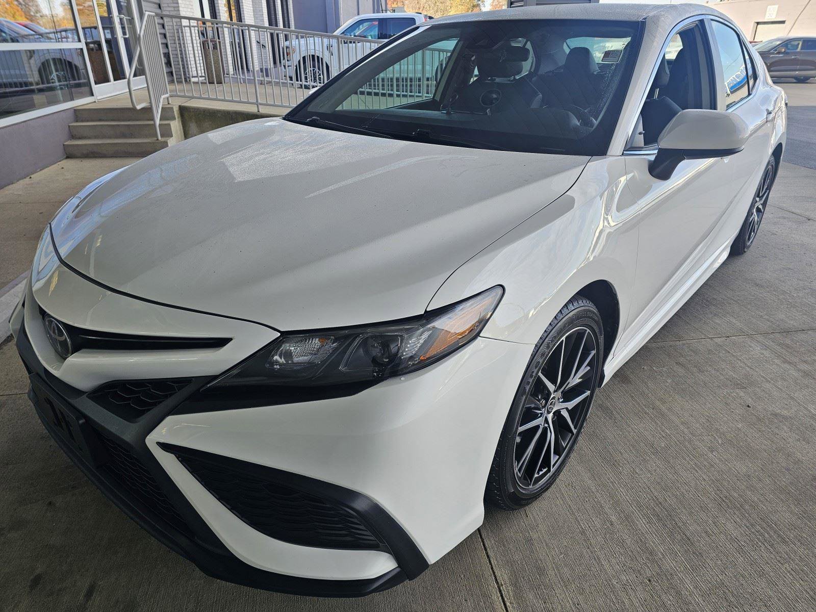 Used 2021 Toyota Camry SE