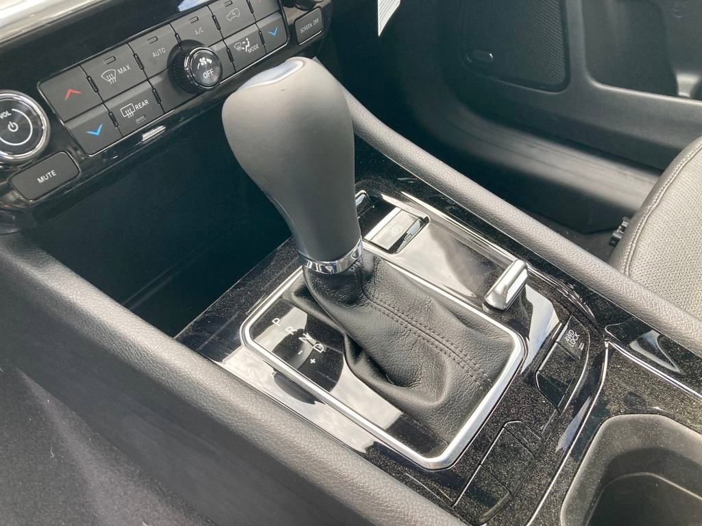 New 2024 Jeep Compass Limited w/ Elite Group image 23