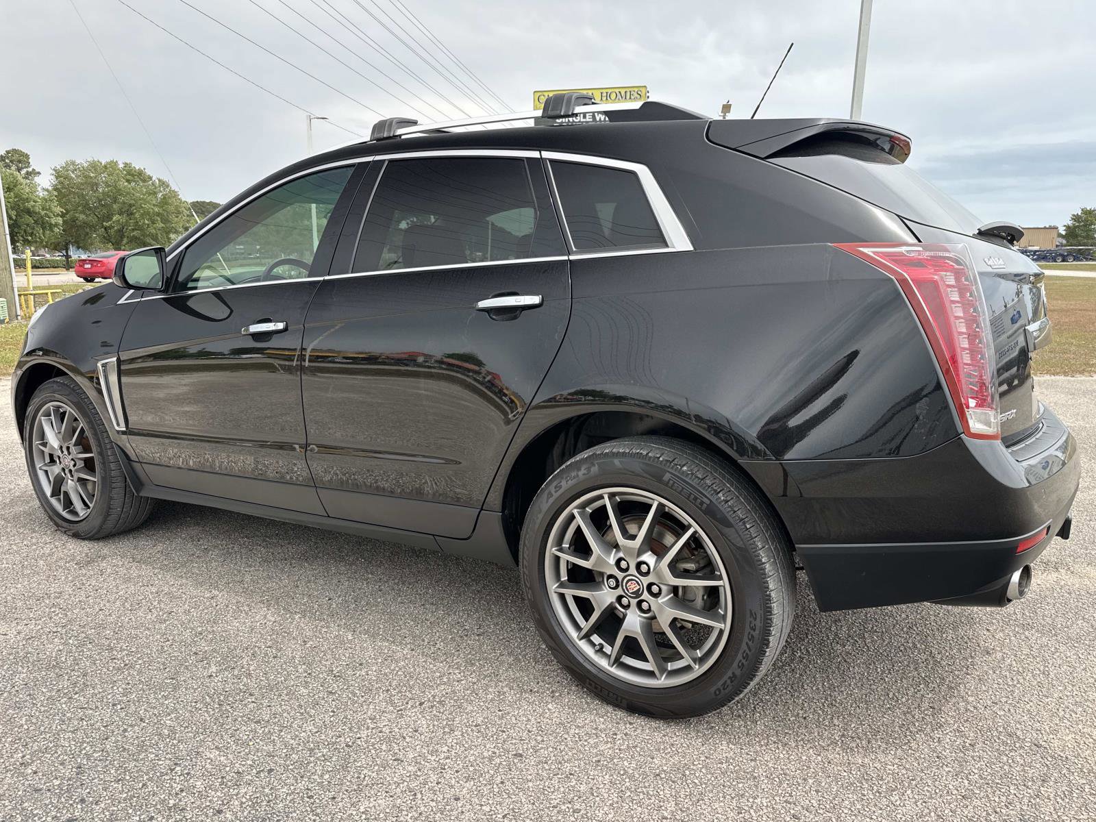 Used 2016 Cadillac SRX Performance w/ Midnight Edition Package FWD image 6