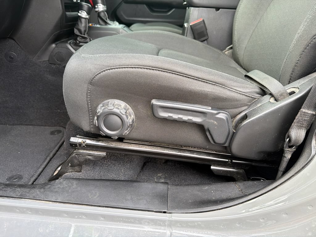 Used 2021 Jeep Gladiator Overland AWD/4WD image 26