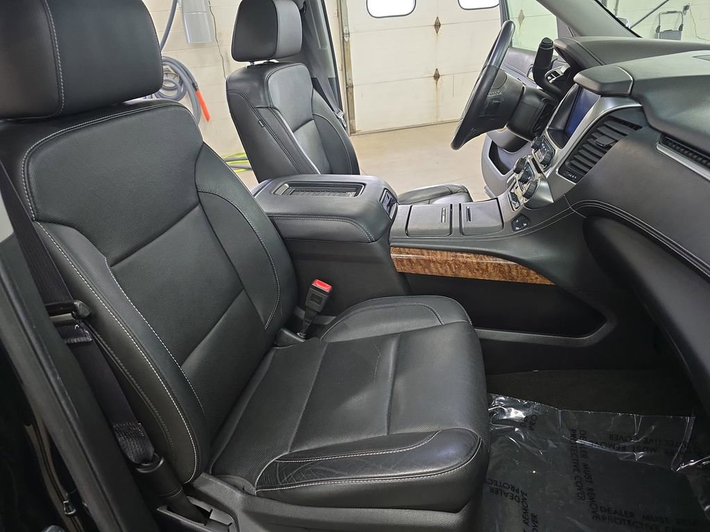Used 2017 Chevrolet Suburban Premier AWD/4WD image 10