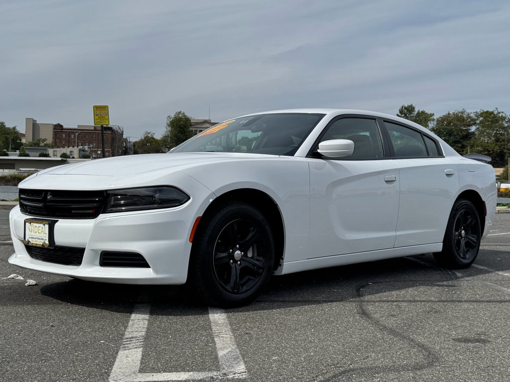 Used 2022 Dodge Charger SXT image 3