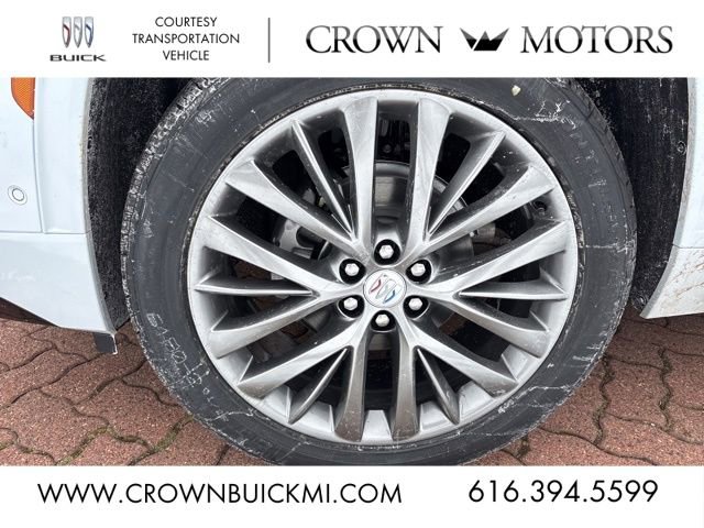 Used 2026 Buick Enclave Avenir w/ Super Cruise Package AWD/4WD image 4