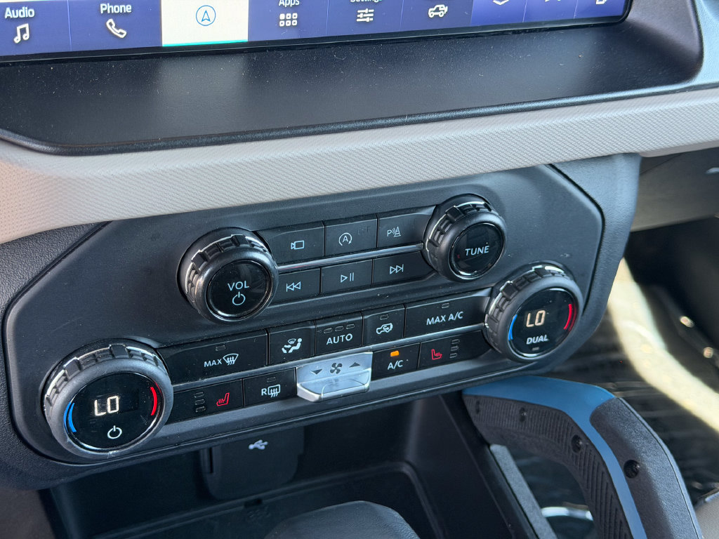 Used 2023 Ford Bronco Wildtrak AWD/4WD image 28
