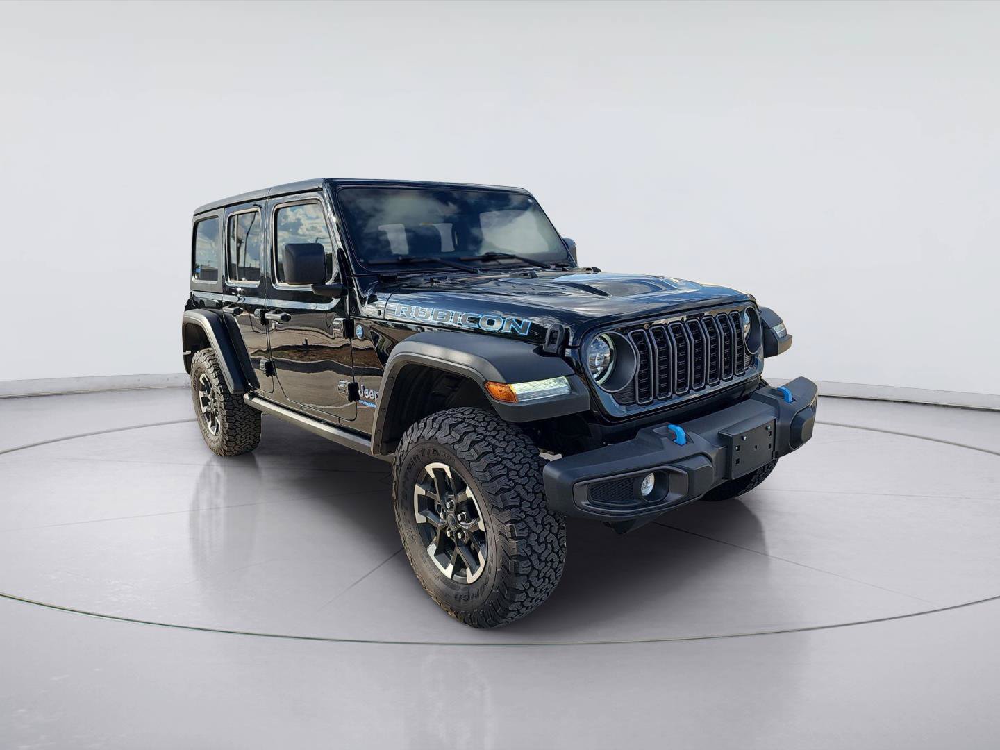 Used 2025 Jeep Wrangler Unlimited Rubicon 4xe w/ Convenience Group AWD/4WD image 8