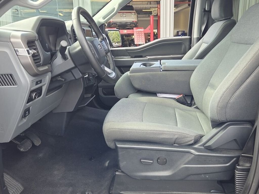 Used 2025 Ford F150 XLT w/ Equipment Group 301A Standard AWD/4WD image 6