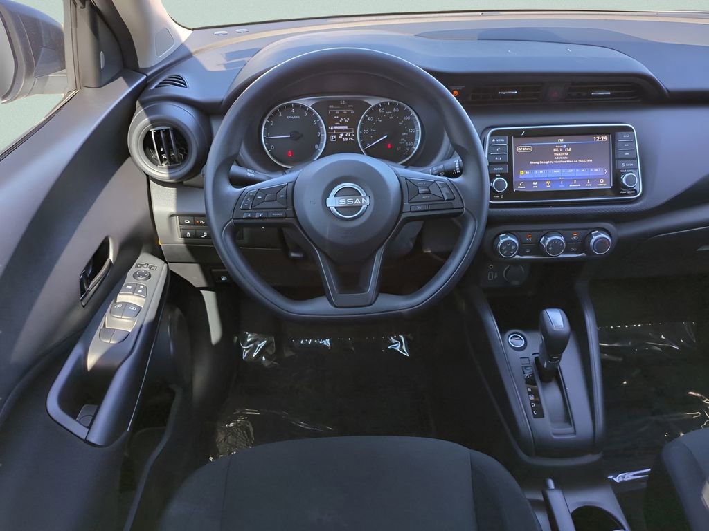 Certified 2025 Nissan Kicks Play S image 16