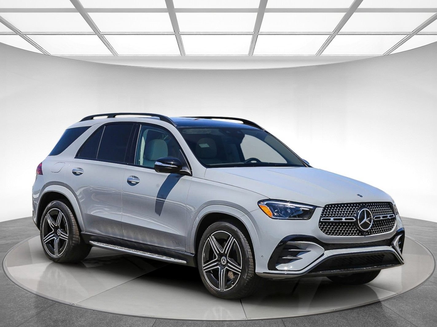 New 2026 Mercedes-Benz GLE 450e 4MATIC image 5
