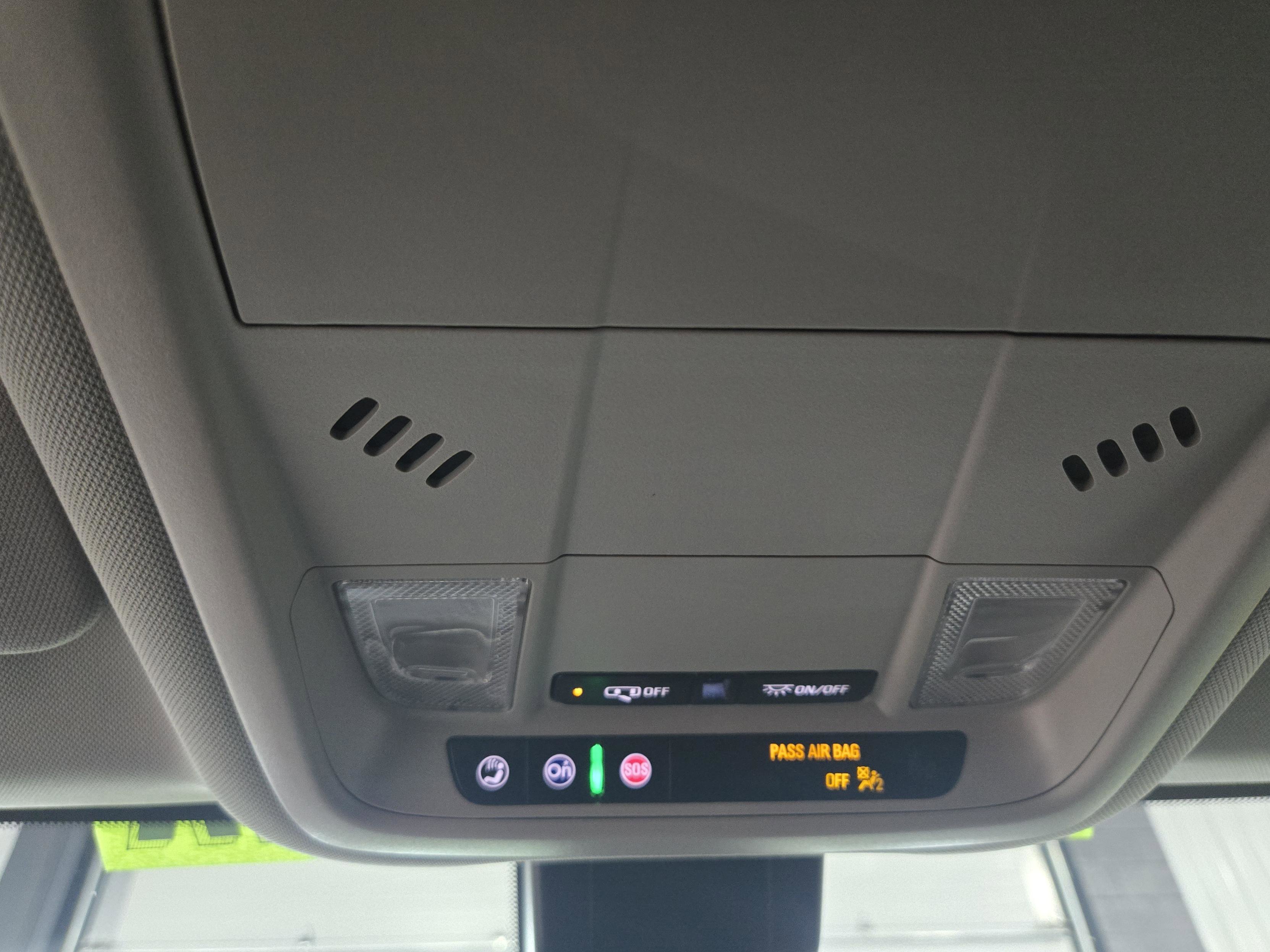 Certified 2022 GMC Terrain SLE w/ Driver Convenience Package image 16