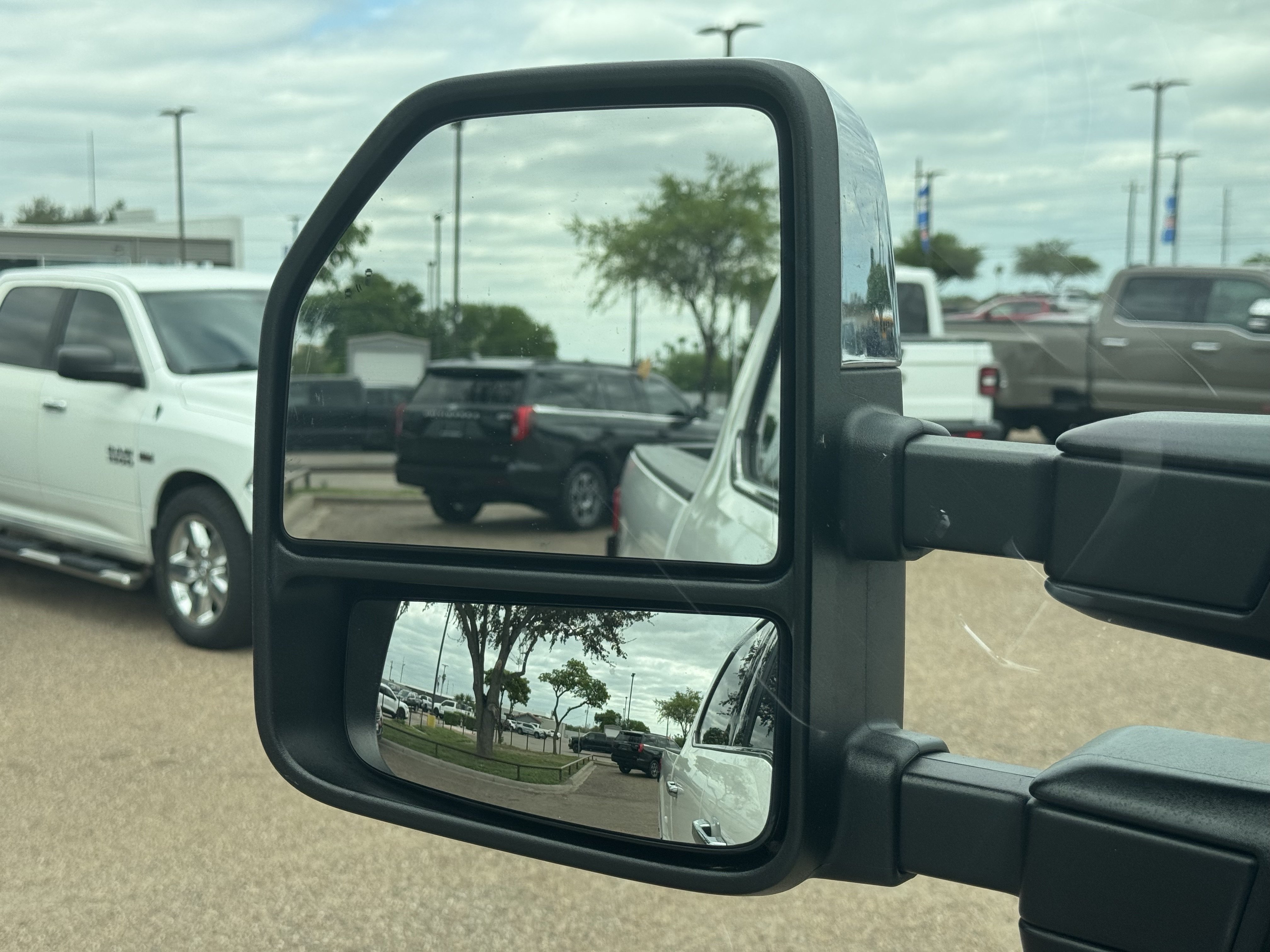 Certified 2024 Ford F250 Lariat w/ Lariat Ultimate Package AWD/4WD image 18