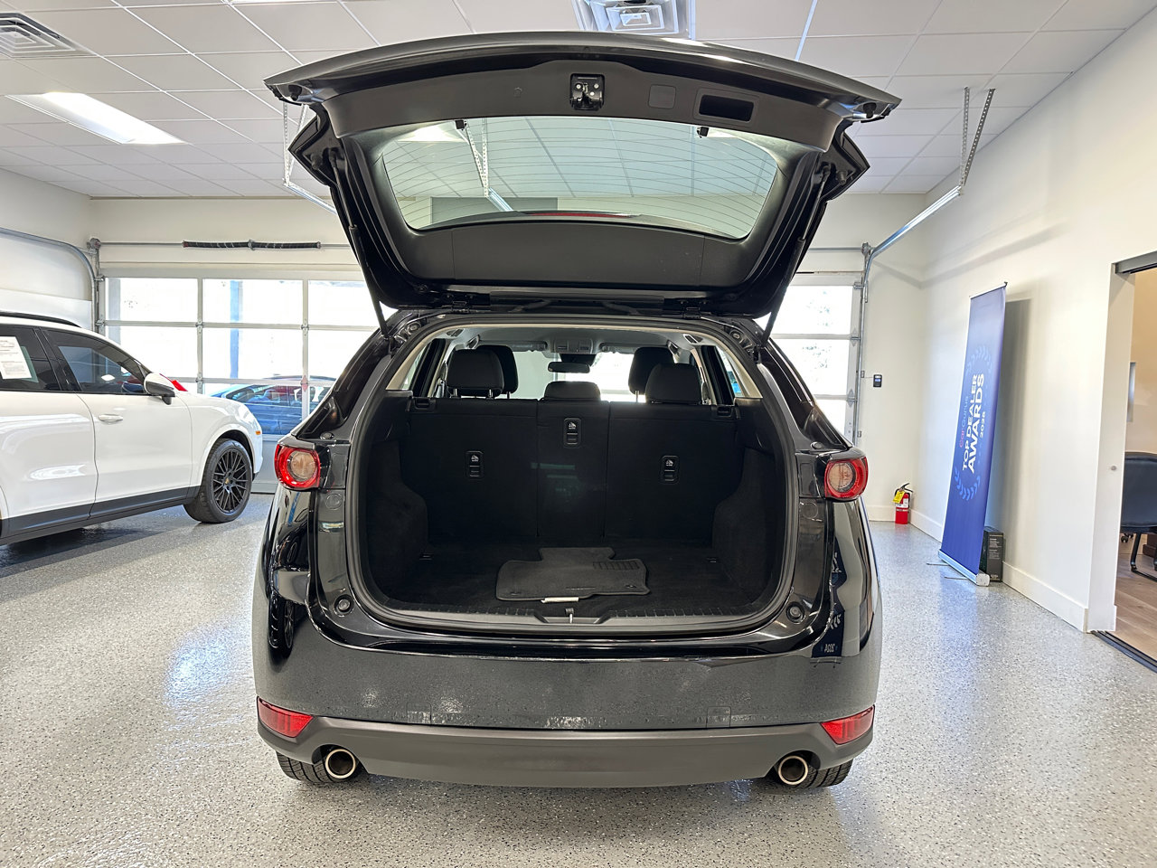 Used 2018 MAZDA CX-5 Sport image 21