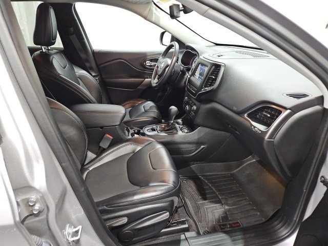 Used 2019 Jeep Cherokee Latitude Plus w/ Comfort/Convenience Group image 15