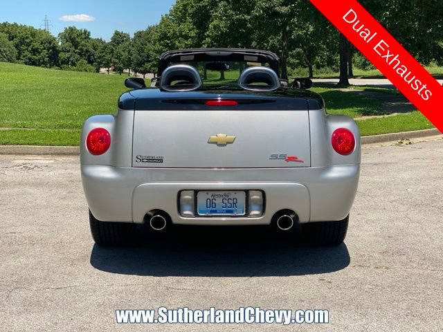 Used 2006 Chevrolet SSR w/ Preferred Equipment Group RWD image 6
