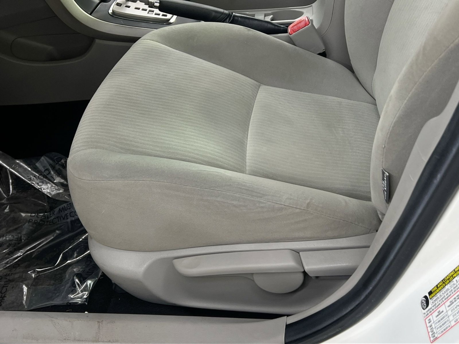 Used 2010 Toyota Corolla LE image 17