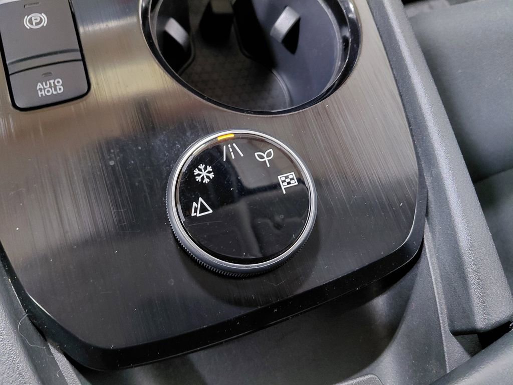 Used 2023 Nissan Rogue S image 24