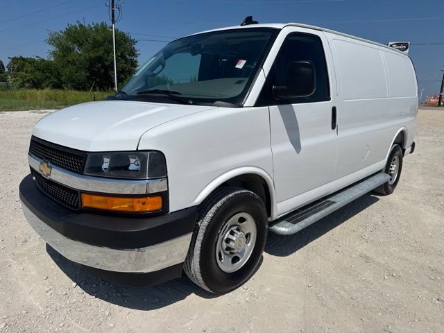 Used 2025 Chevrolet Express 2500 w/ Driver Convenience Package RWD image 1