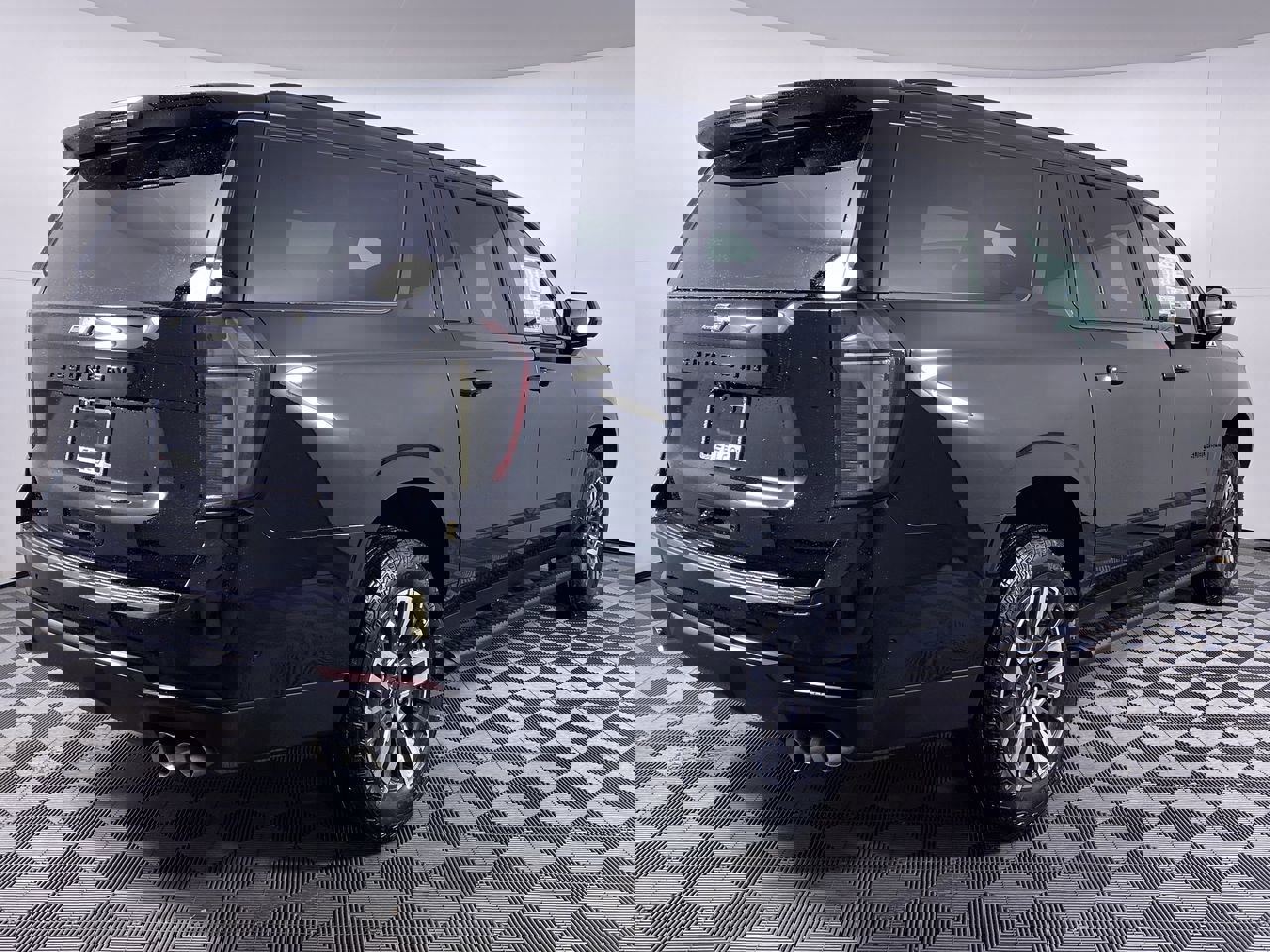 New 2026 Chevrolet Suburban Z71 w/ Comfort Package image 21