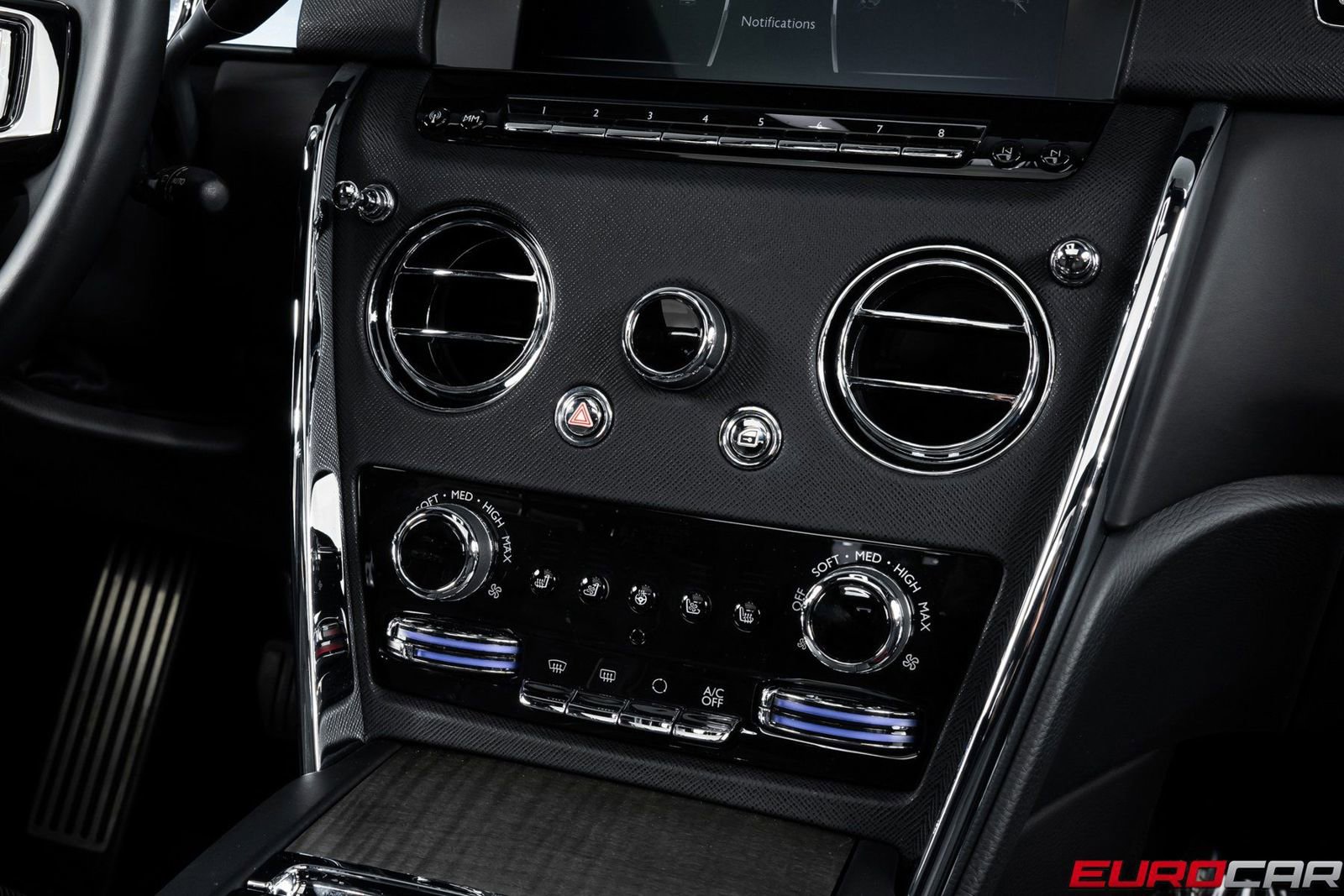 Used 2020 Rolls-Royce Cullinan image 27