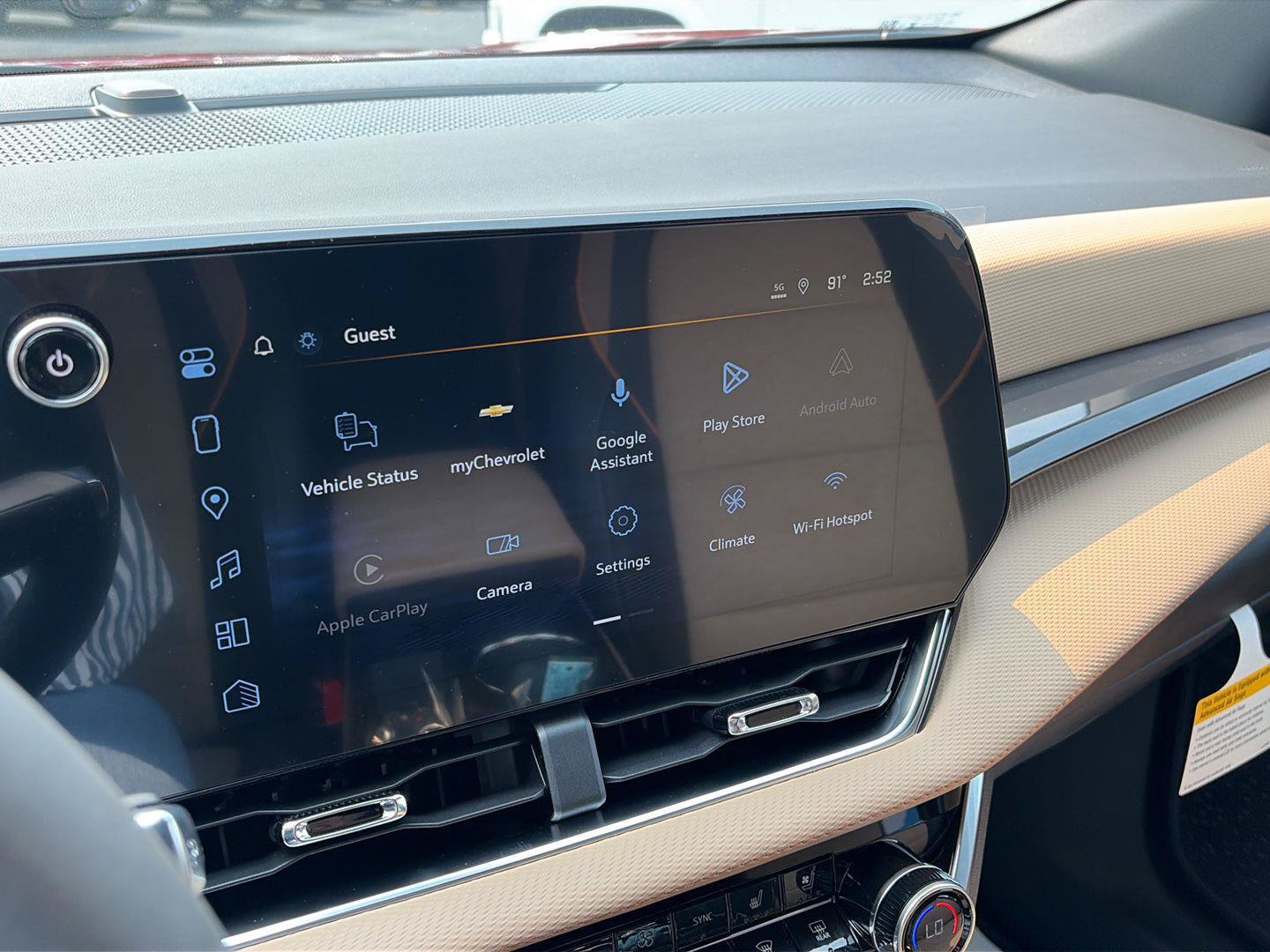 New 2027 Chevrolet Equinox ACTIV w/ Safety and Technology Package AWD/4WD image 29