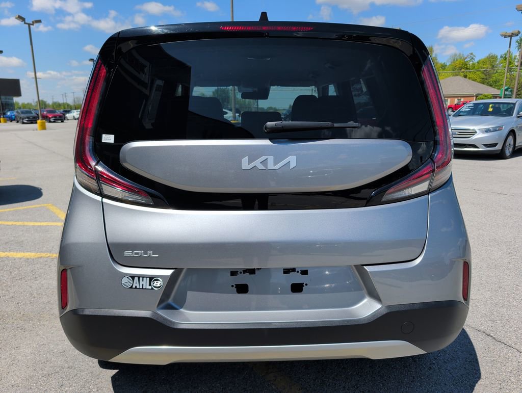 Used 2024 Kia Soul LX w/ Option Group 015 FWD image 6