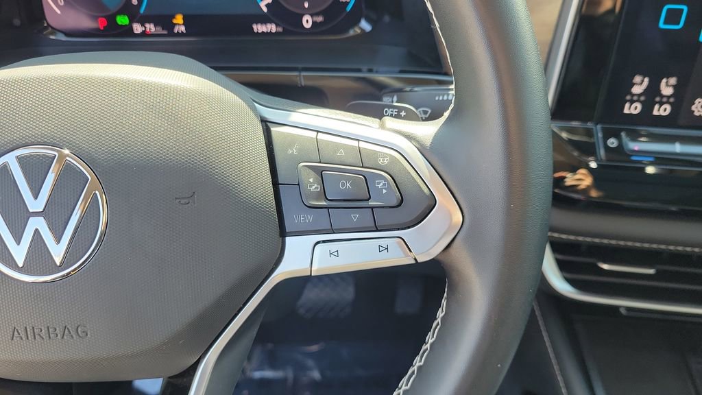Used 2024 Volkswagen Atlas SE FWD image 22
