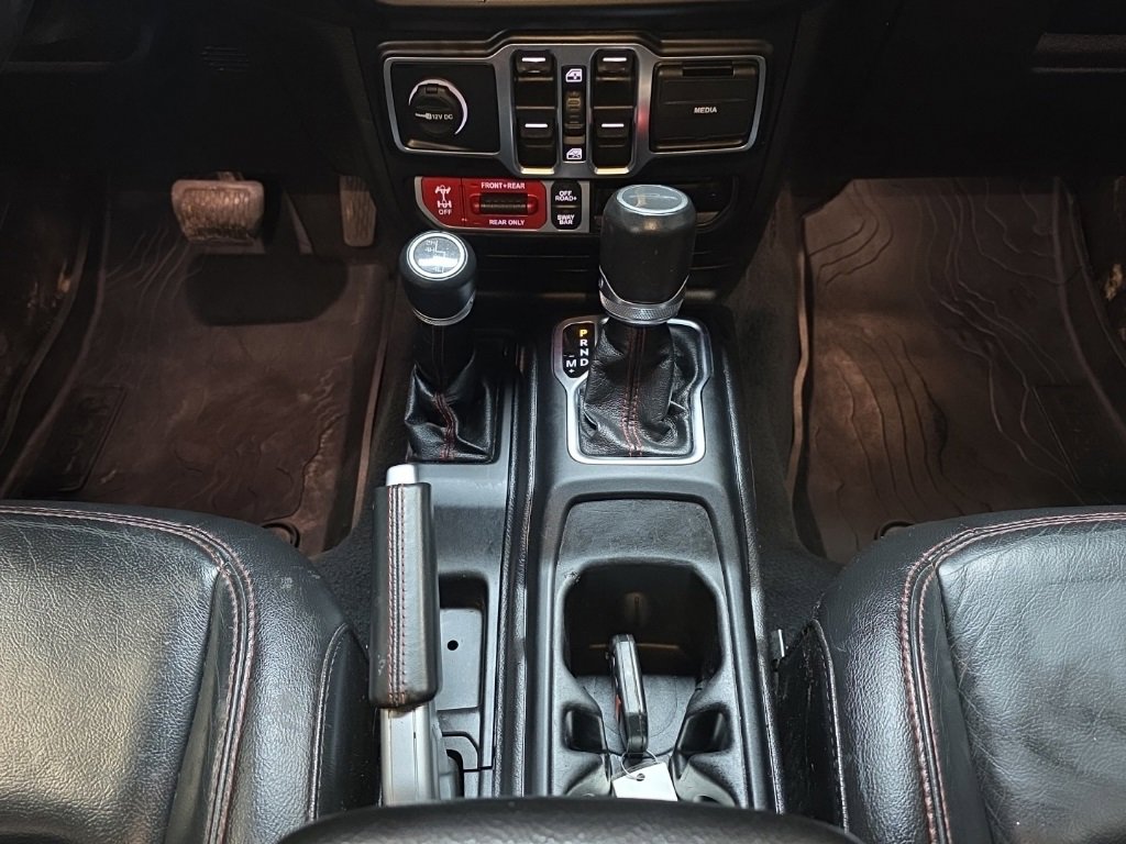 Used 2020 Jeep Gladiator Rubicon w/ LED Lighting Group image 21