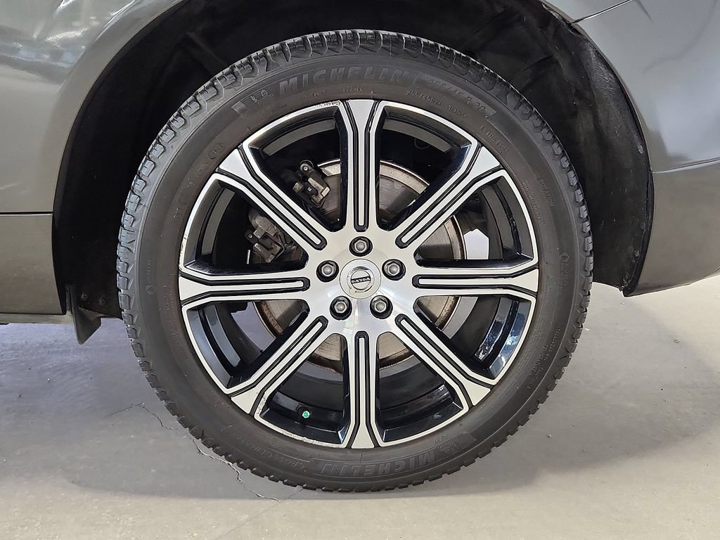 Used 2020 Volvo XC60 T6 Inscription AWD/4WD image 10