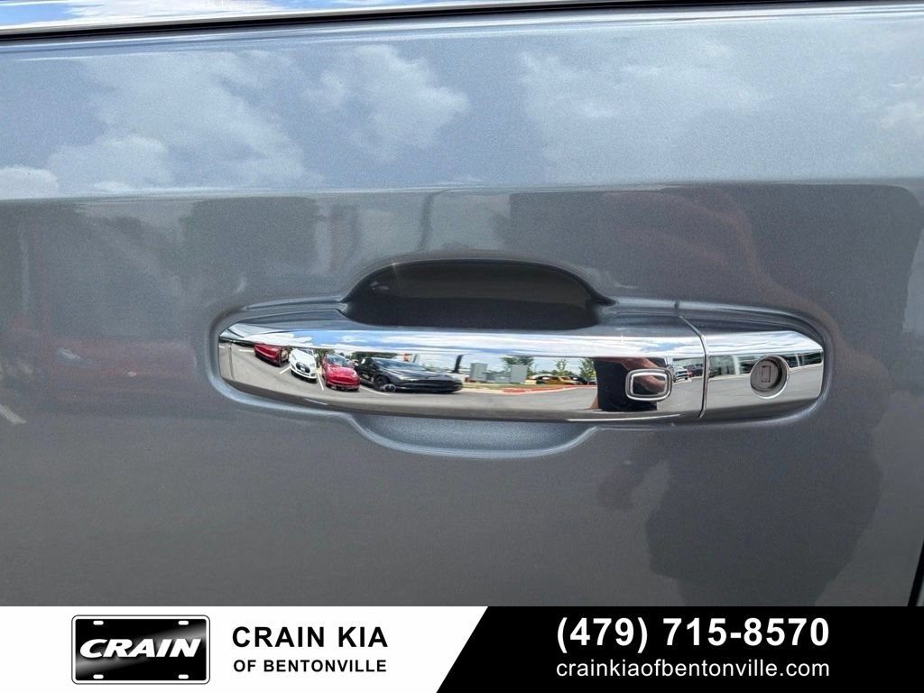 Used 2020 GMC Sierra 1500 SLT AWD/4WD image 17