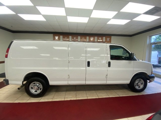 Used 2015 Chevrolet Express 3500 Extended image 6