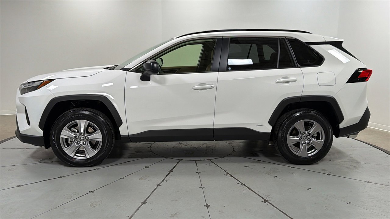 Certified 2025 Toyota RAV4 LE image 8
