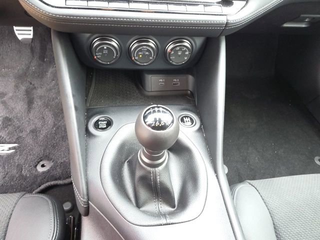 Used 2024 Nissan Z Performance w/ Floor Mat Package image 19